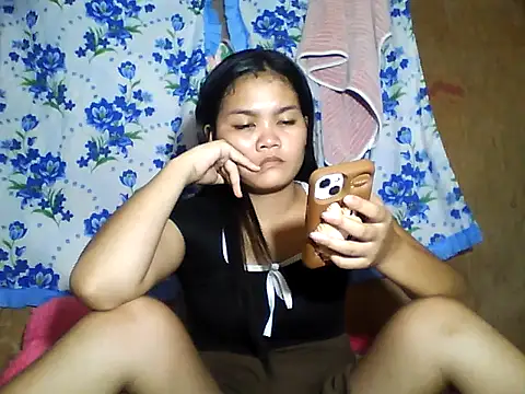 PinaySkinnyJust18 online show from 06-06-26, 09:47