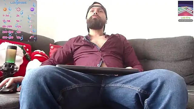 Snapshot of SpermsBank chatting on 01-10-25, 03:48 SpermsBank online show from 01-10-25, 03:48