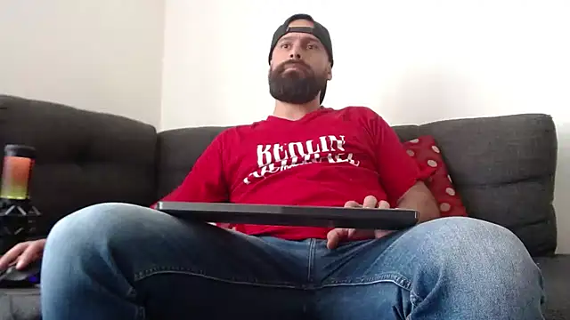 Snapshot of SpermsBank chatting on 01-15-25, 08:37 SpermsBank online show from 01-15-25, 08:37