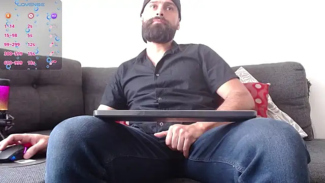 Snapshot of SpermsBank chatting on 02-02-25, 08:51 SpermsBank online show from 02-02-25, 08:51