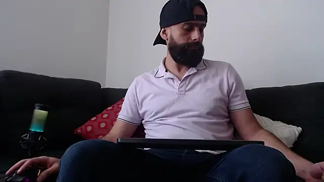 Snapshot of SpermsBank chatting on 02-03-25, 06:28 SpermsBank online show from 02-03-25, 06:28