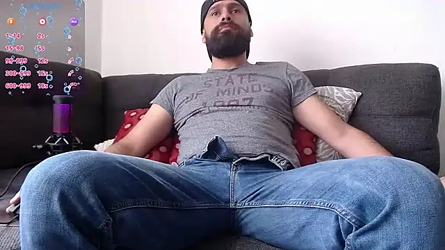 Snapshot of SpermsBank chatting on 02-17-25, 02:59 SpermsBank online show from 02-17-25, 02:59