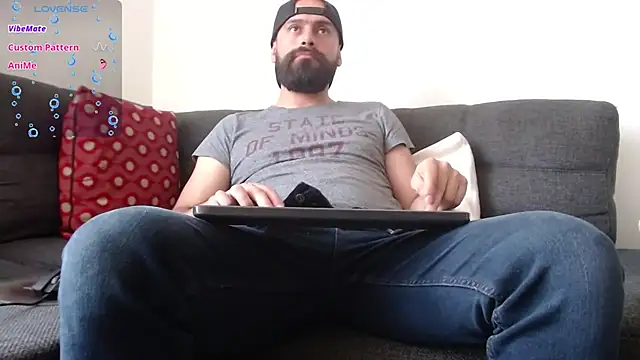 Snapshot of SpermsBank chatting on 02-24-25, 08:14 SpermsBank online show from 02-24-25, 08:14