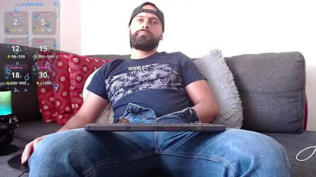 Snapshot of SpermsBank chatting on 09-28-25, 09:31 SpermsBank online show from 09-28-25, 09:31