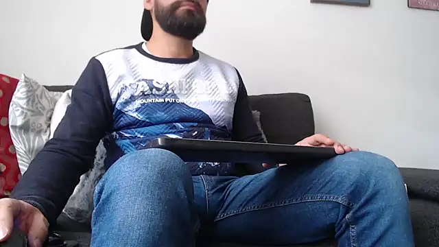 Snapshot of SpermsBank chatting on 10-01-25, 06:47 SpermsBank online show from 10-01-25, 06:47