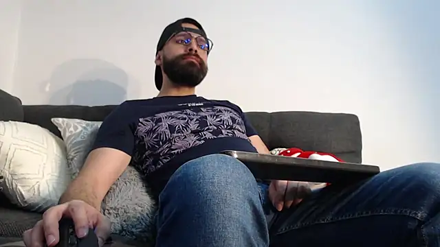 Snapshot of SpermsBank chatting on 01-05-26, 10:24 SpermsBank online show from 01-05-26, 10:24