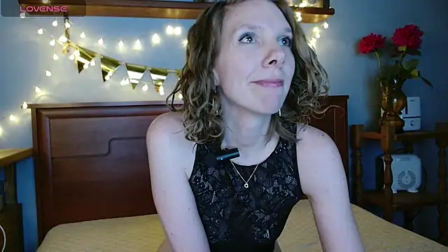 Daisy Lovely online show from 02-26-26, 06:23