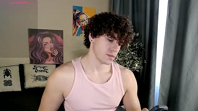 TylerGibson online show from 05-12-26, 03:25