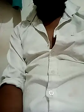 Prajakta123 online show from 06-24-26, 03:55