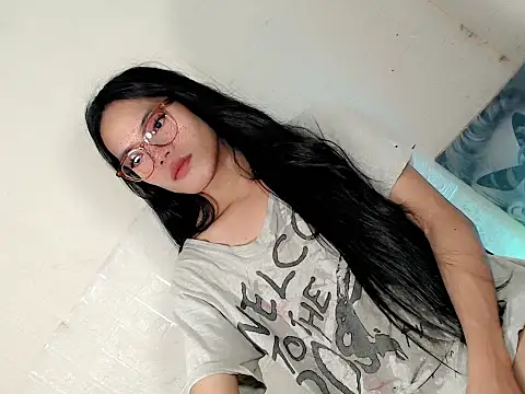 Urhotfucking veronica1 online show from 03-14-26, 12:43