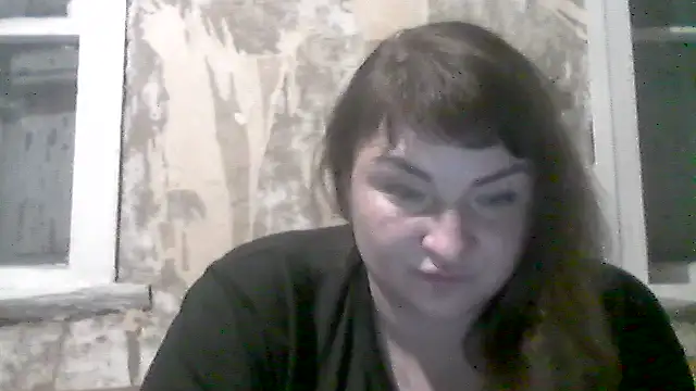 Snapshot of AllinaKis chatting on 06-10-26, 06:18 AllinaKis online show from 06-10-26, 06:18