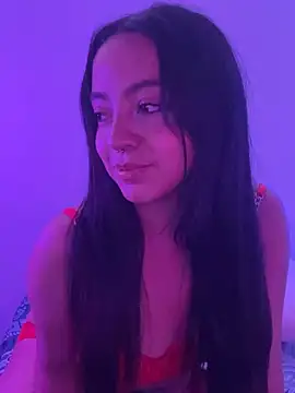 Snapshot of laraa_rous chatting on 02-17-26, 12:07 laraa rous online show from 02-17-26, 12:07