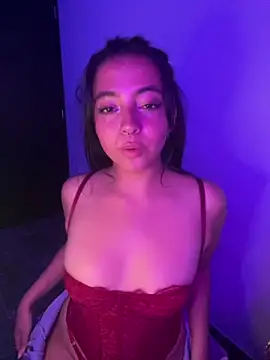 Snapshot of laraa_rous chatting on 03-05-26, 05:14 laraa rous online show from 03-05-26, 05:14