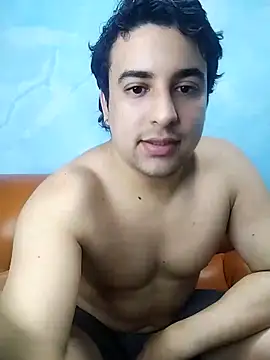 Snapshot of AxelWhitte chatting on 02-21-26, 07:04 AxelWhitte online show from 02-21-26, 07:04