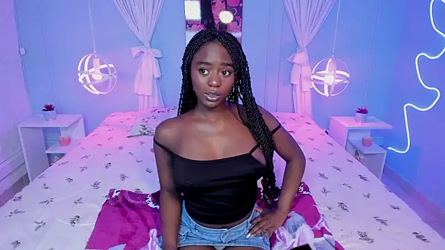 Snapshot of naomi_campell chatting on 02-22-26, 05:55 naomi campell online show from 02-22-26, 05:55