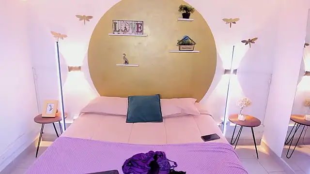 Snapshot of naomi_campell chatting on 03-14-26, 06:46 naomi campell online show from 03-14-26, 06:46