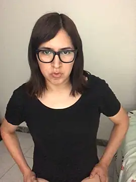 Snapshot of Eide-26 chatting on 02-03-26, 04:21 Eide-26 online show from 02-03-26, 04:21