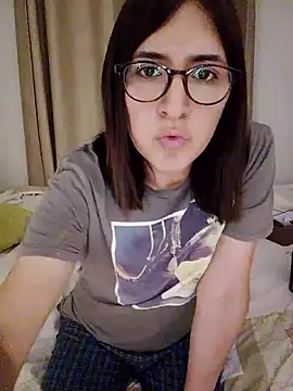 Snapshot of Eide-26 chatting on 03-08-26, 03:10 Eide-26 online show from 03-08-26, 03:10