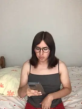 Snapshot of Eide-26 chatting on 03-14-26, 03:45 Eide-26 online show from 03-14-26, 03:45