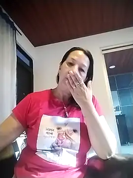 Snapshot of RosseLaure chatting on 03-13-26, 09:43 RosseLaure online show from 03-13-26, 09:43