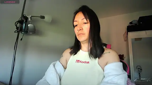 Yulian Milf online show from 04-25-26, 08:06