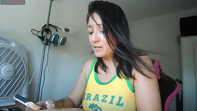 Yulian Milf online show from 06-25-26, 02:54