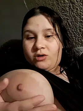 Snapshot of TUWACHA7777 chatting on 03-01-26, 04:03 TUWACHA7777 online show from 03-01-26, 04:03