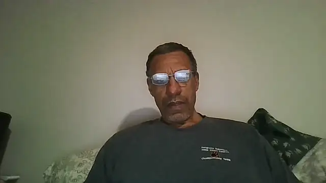 Snapshot of swimmer2496 chatting on 02-21-26, 03:07 swimmer2496 online show from 02-21-26, 03:07