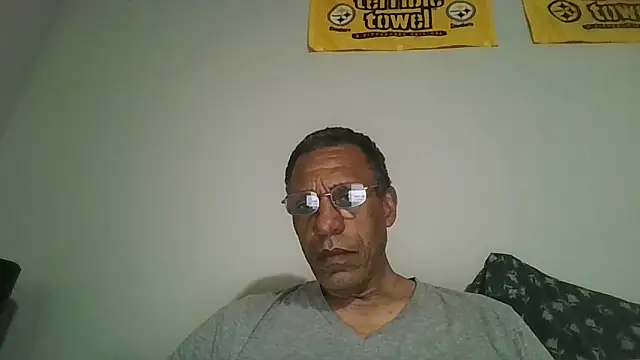 swimmer2496 online show from 04-28-26, 07:13