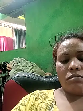 Snapshot of kajal4786 chatting on 03-12-26, 08:31 kajal4786 online show from 03-12-26, 08:31