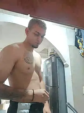 Ernesto23415 online show from 02-12-26, 02:23