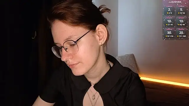 Snapshot of PetralPrime chatting on 06-16-26, 07:33 PetralPrime online show from 06-16-26, 07:33