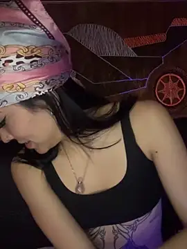 Snapshot of MamiSoft420 chatting on 03-05-26, 01:23 MamiSoft420 online show from 03-05-26, 01:23