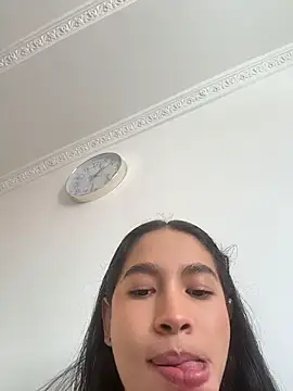 JuliaaVega online show from 07-28-26, 06:07