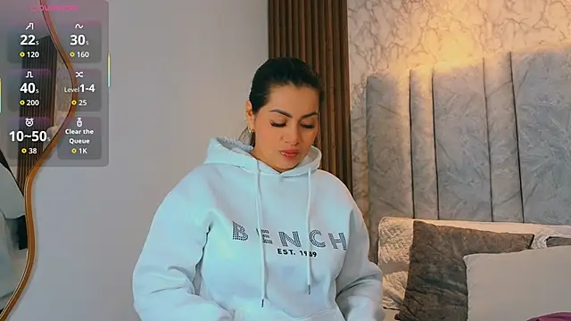 naomy smithxx online show from 03-12-26, 10:54