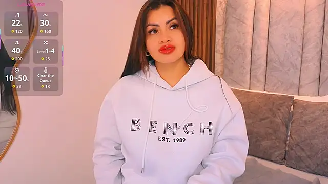 naomy smithxx online show from 04-22-26, 10:39