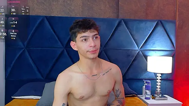 Snapshot of Logan_Woods chatting on 03-08-26, 11:08 Logan Woods online show from 03-08-26, 11:08