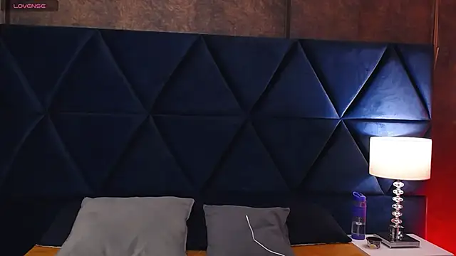 Snapshot of Logan_Woods chatting on 03-12-26, 04:24 Logan Woods online show from 03-12-26, 04:24