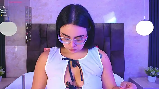 vicky grey online show from 04-23-26, 12:29