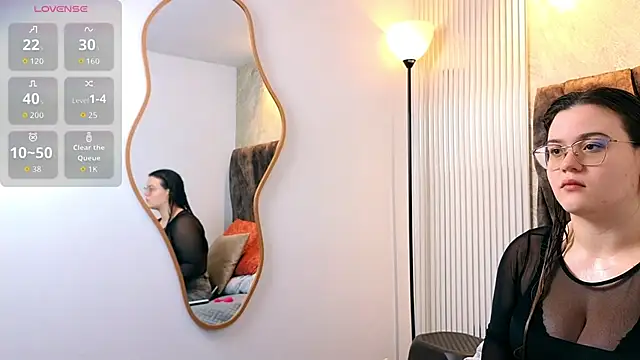 zoe hugeboobs online show from 02-28-26, 11:55