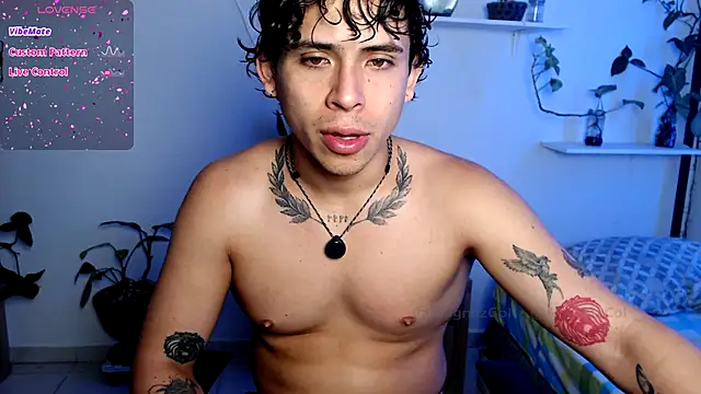 Snapshot of Magnuz_Col chatting on 03-06-26, 11:28 Magnuz Col online show from 03-06-26, 11:28