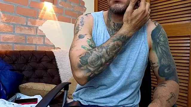 Snapshot of mister_eithan chatting on 02-15-26, 03:14 mister eithan online show from 02-15-26, 03:14