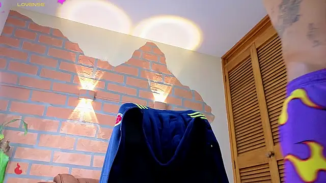 Snapshot of mister_eithan chatting on 02-28-26, 02:34 mister eithan online show from 02-28-26, 02:34