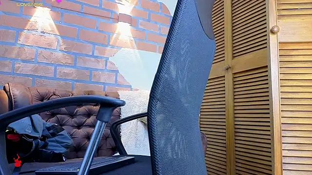 Snapshot of mister_eithan chatting on 03-02-26, 05:08 mister eithan online show from 03-02-26, 05:08