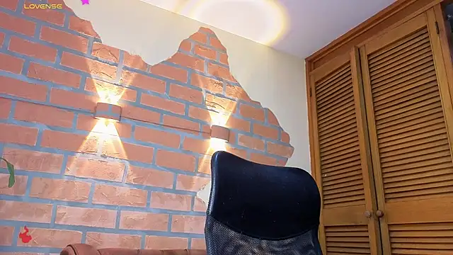 Snapshot of mister_eithan chatting on 03-04-26, 02:06 mister eithan online show from 03-04-26, 02:06