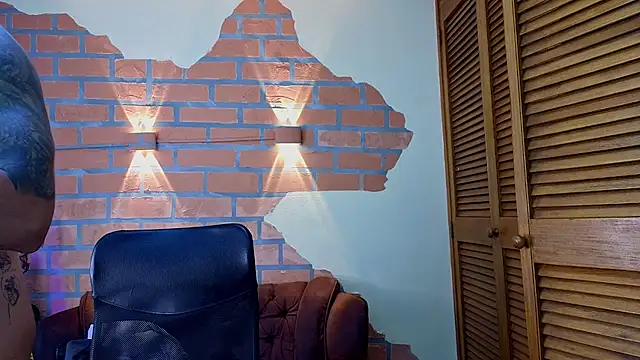 Snapshot of mister_eithan chatting on 03-13-26, 02:51 mister eithan online show from 03-13-26, 02:51