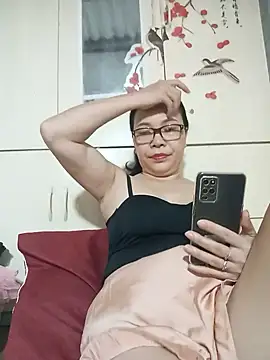 Nuna 689 online show from 07-23-26, 02:48