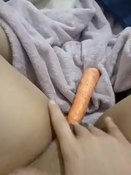 Snapshot of hanina127 chatting on 03-01-26, 02:57 hanina127 online show from 03-01-26, 02:57