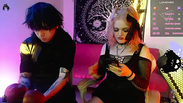 CrimsonVampCouple online show from 02-12-26, 03:18