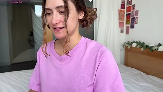 Snapshot of cutiemari chatting on 07-18-26, 04:16 cutiemari online show from 07-18-26, 04:16